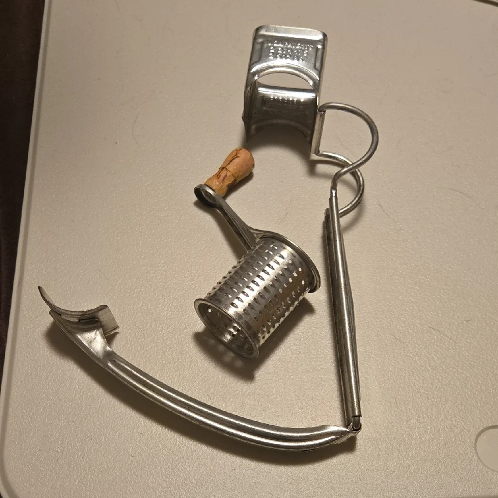 Grater - Picture 2 of 3